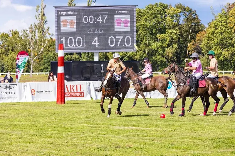 Anzeigetafel am Spielfeld