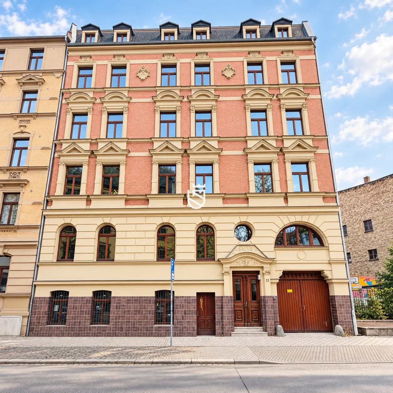 Saniertes Gr&uuml;nderzeithaus Palais Salve in der Rudolf-Ernst-Weise-Stra&szlig;e 12 in Halle an der Saale