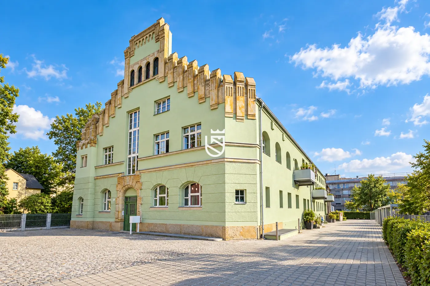 Saniertes ehemaliges Wasserwerk an der Schlömilchstraße 4 in Dresden